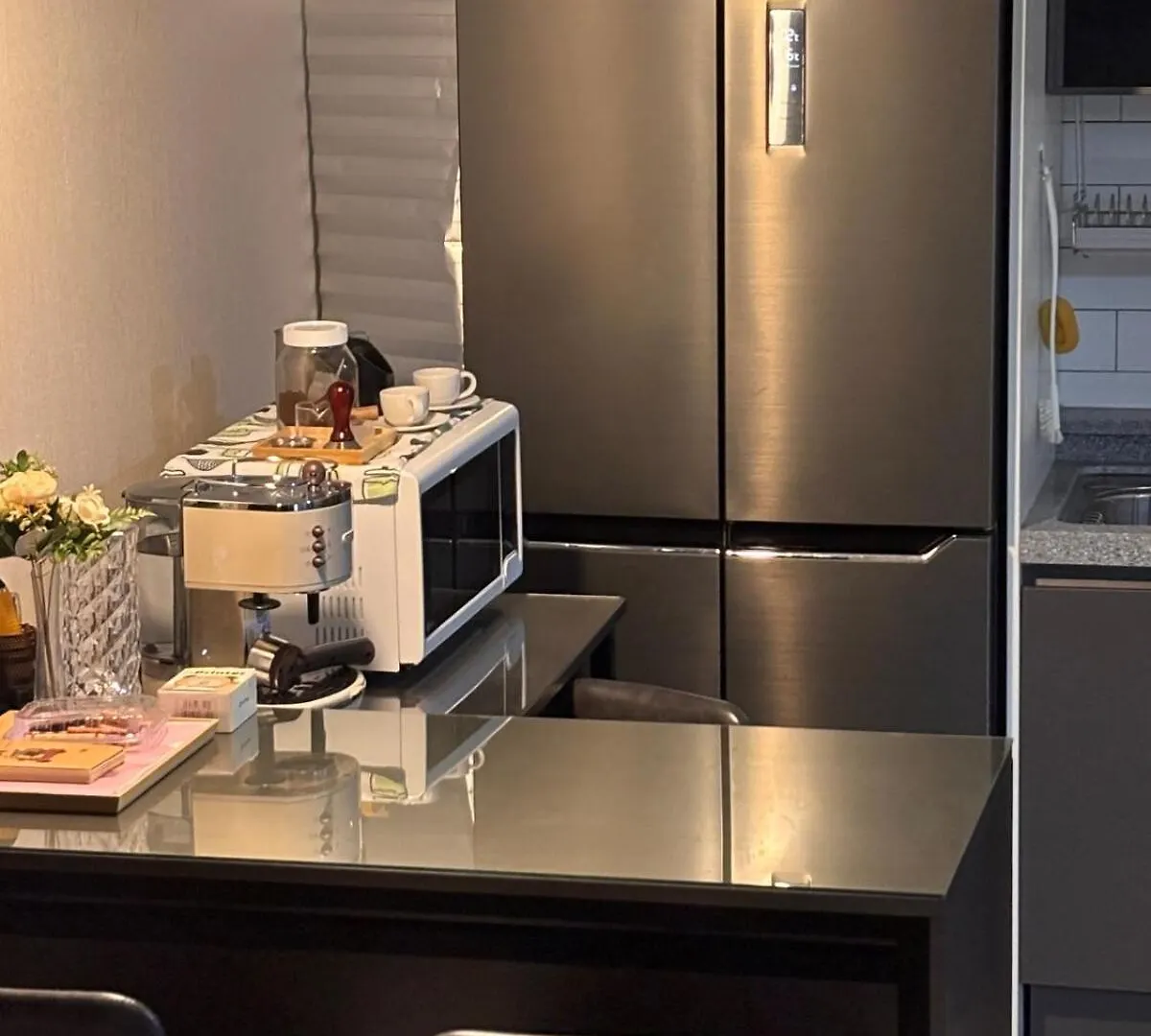 Breeze Blows House, Incheon Apartment